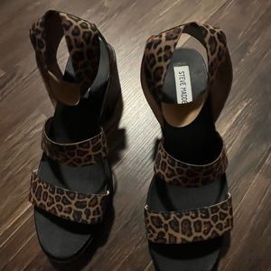 Womens Steve Madden Leopard sandals~brand new!!! Chunky heel~elastic ankle strap